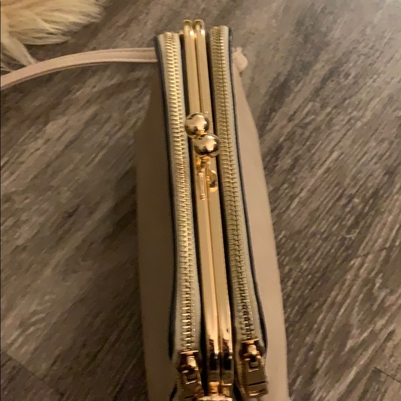 Taupe crossbody purse 💋pick 4 w/lips for $20💋 - Picture 2 of 4